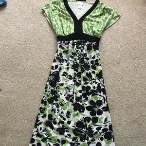 Adorable maternity dress